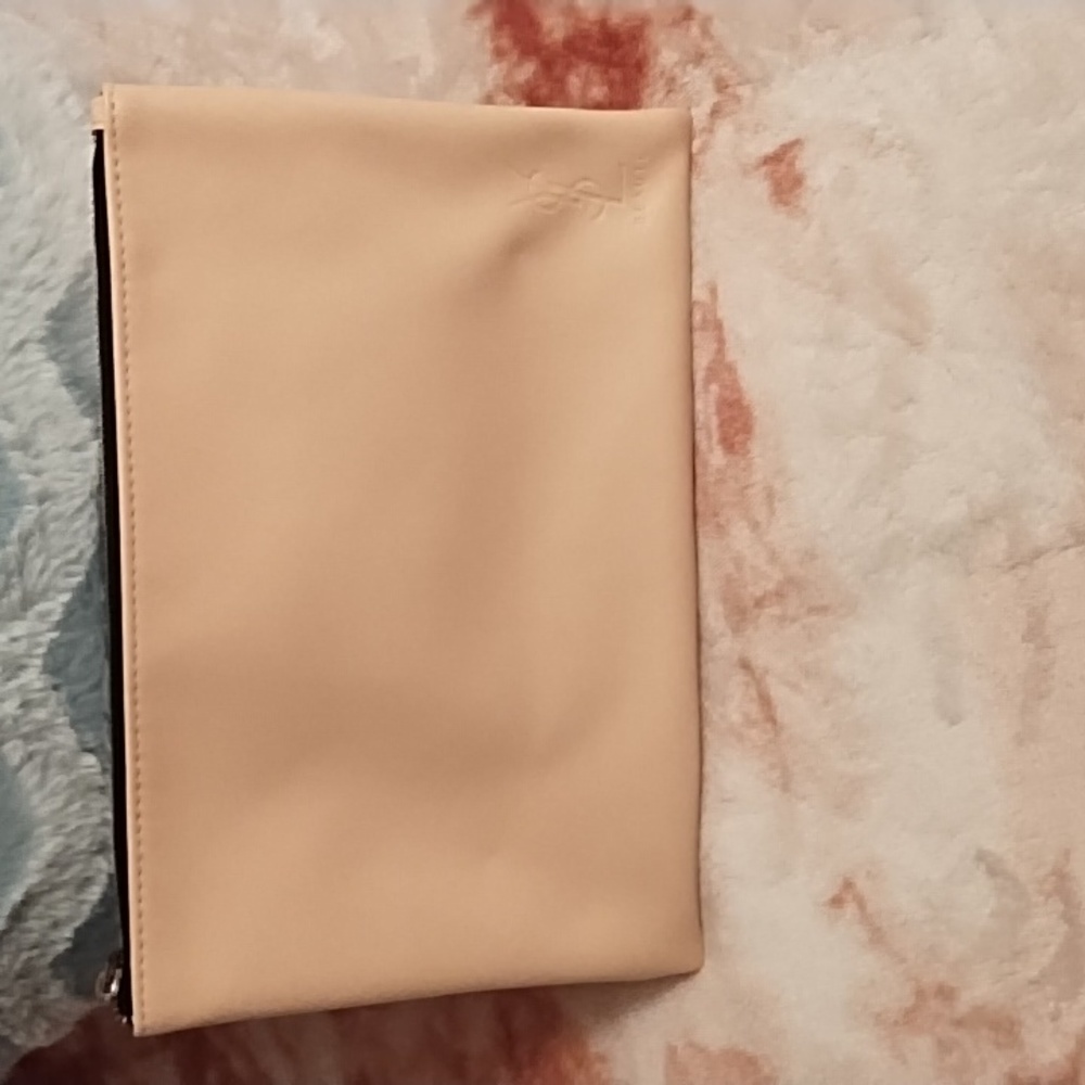 YSL Beaute 🩷 Zippered Case